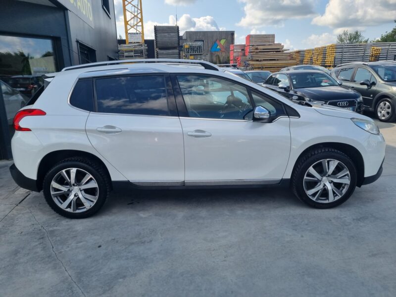 PEUGEOT 2008 1.6 VTi 120 Feline titane 