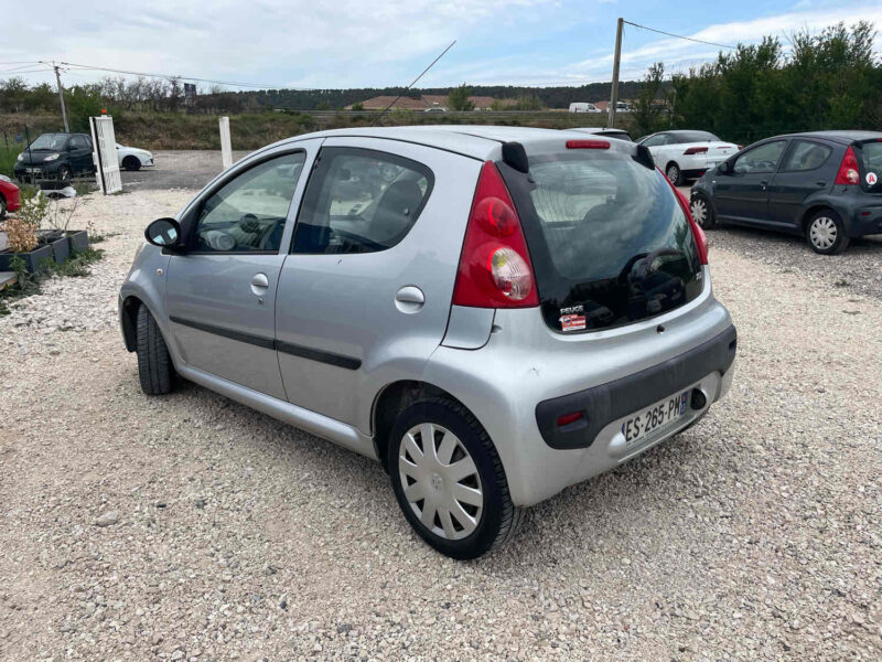 PEUGEOT 107 GARANTIE 1 AN 5 Portes 1.4 HDi 54 cv 