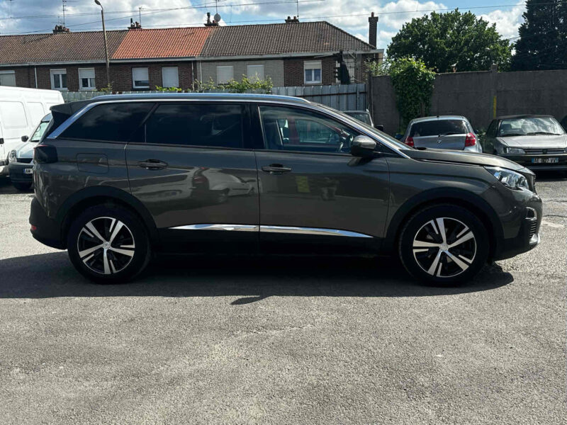 PEUGEOT 5008 ALLURE 130 CV