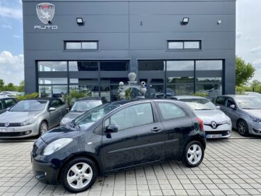 TOYOTA YARIS AUTOMATIQUE 1.4 90cv