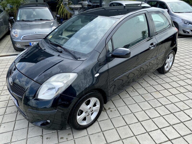 TOYOTA YARIS AUTOMATIQUE 1.4 90cv