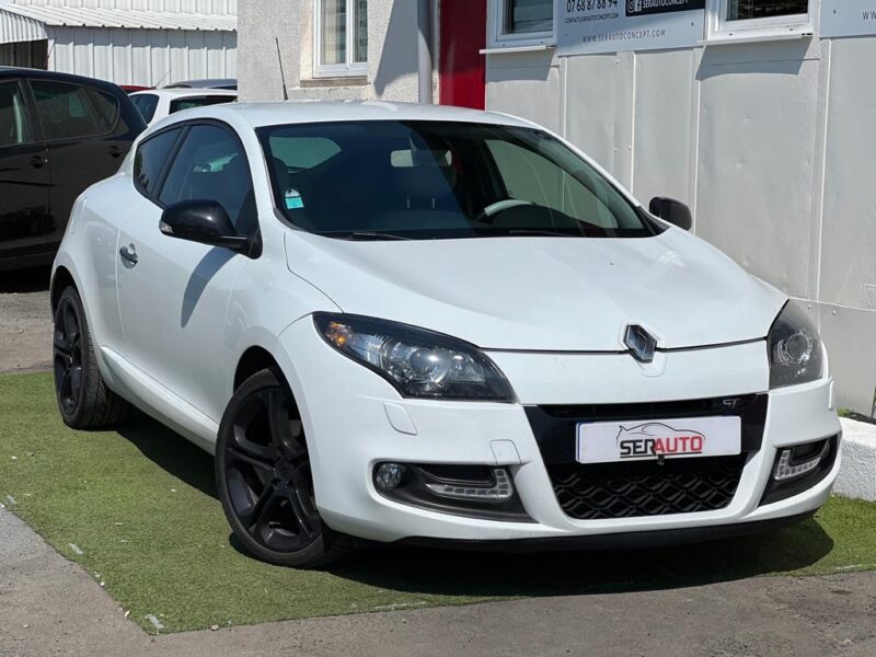 RENAULT MEGANE 3 COUPE 2013