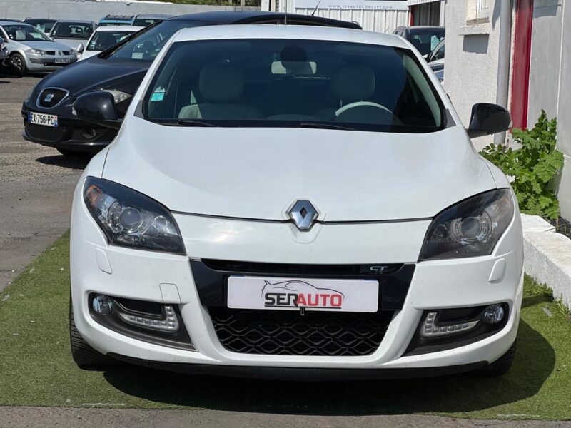 RENAULT MEGANE 3 COUPE 2013