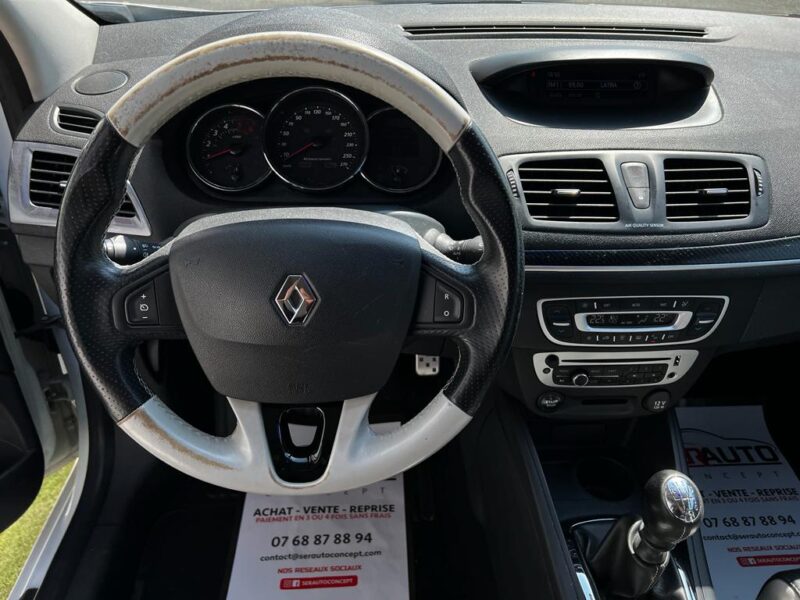 RENAULT MEGANE 3 COUPE 2013