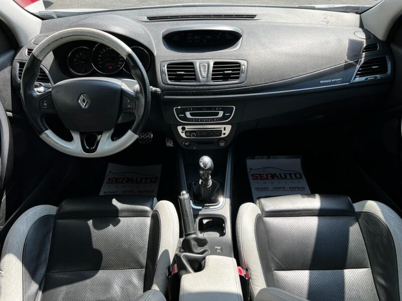 RENAULT MEGANE 3 COUPE 2013