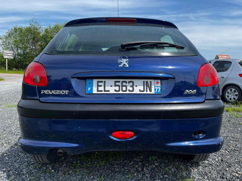 PEUGEOT 206  2004