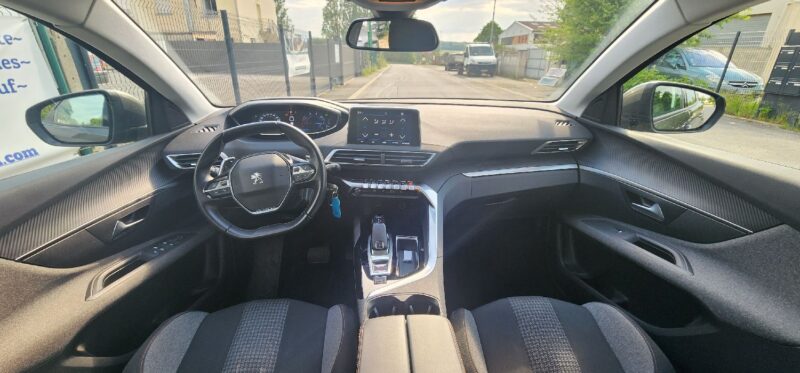 PEUGEOT 3008 1.5 BlueHDi 130chS&S EAT8 ACTIVE