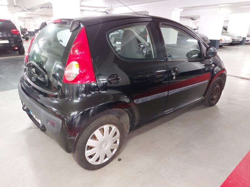 PEUGEOT 107 1.0 68 MOTEUR  120000 km Changé