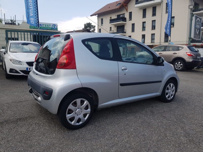 PEUGEOT 107 1.0i 68CV TRENDY 3P