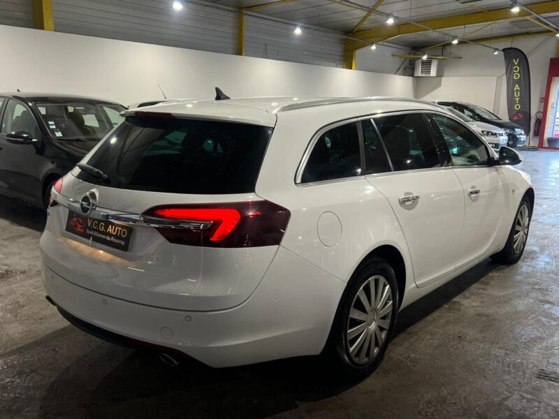 OPEL INSIGNIA A Sports Tourer 2015