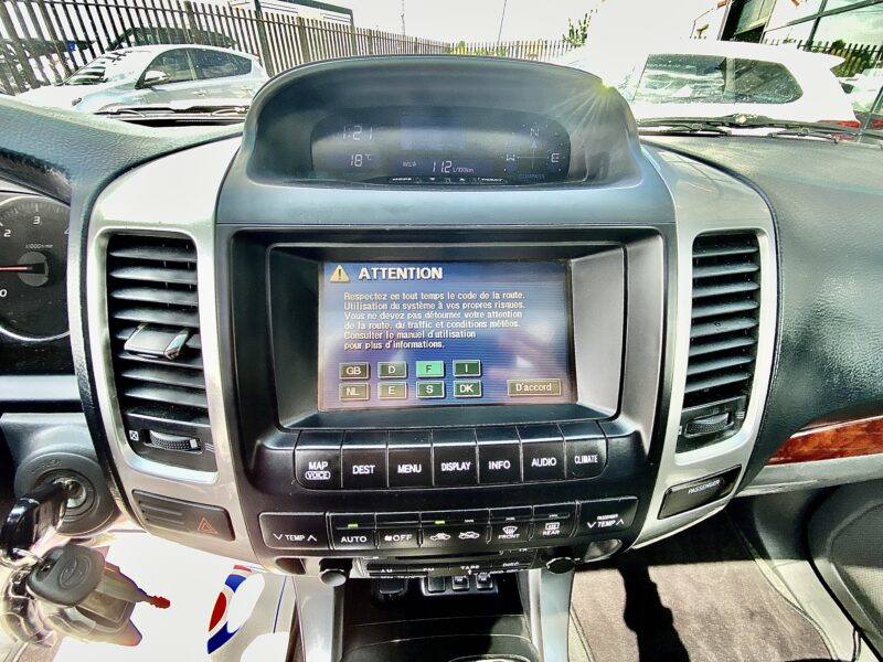 TOYOTA LAND CRUISER PRADO KDJ 200 8 PLACES 2007