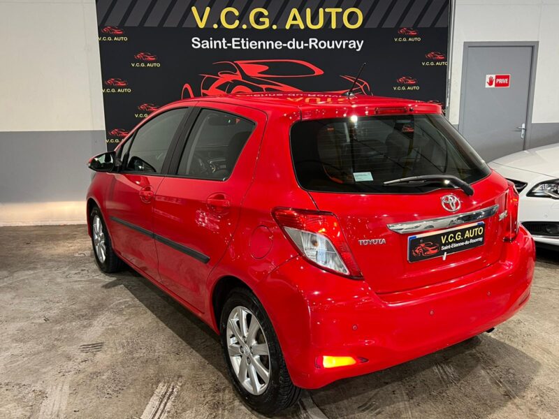 TOYOTA YARIS 2012