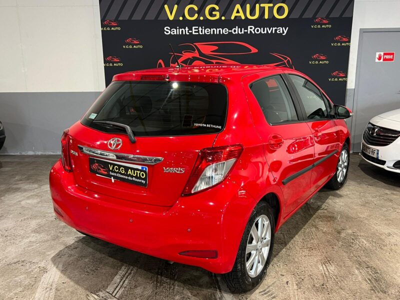 TOYOTA YARIS 2012