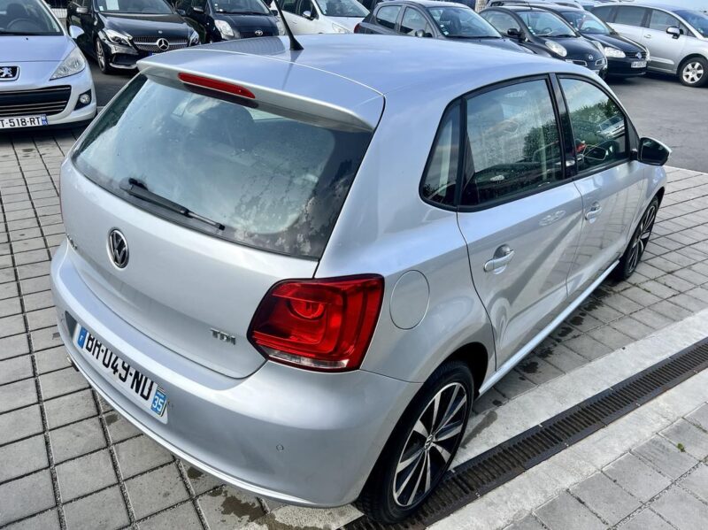 VOLKSWAGEN POLO 1.6L TDI 90CH CONFORTLINE