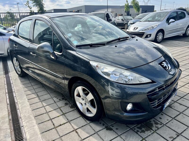 PEUGEOT 207 1.6L HDi 92CH ALLURE