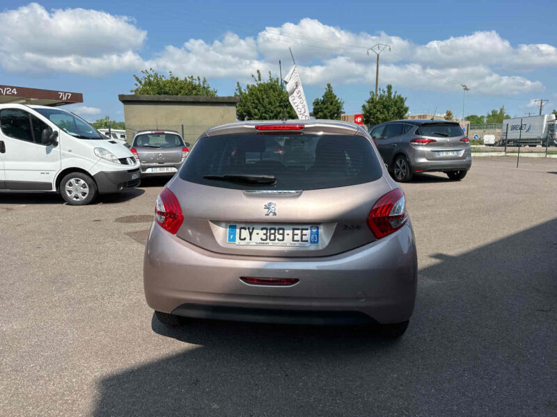 PEUGEOT 208 I 2013