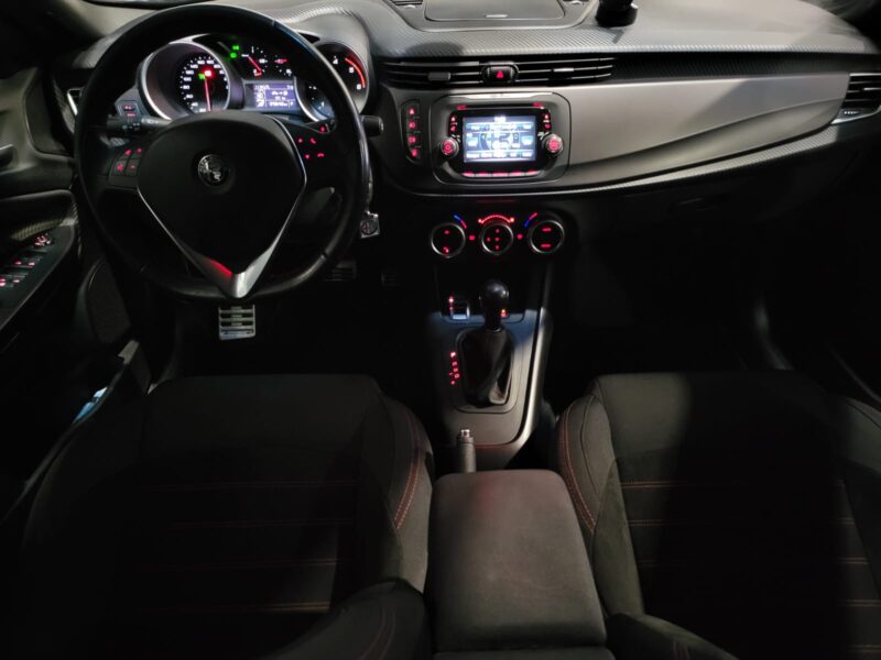 ALFA ROMEO GIULIETTA VELLUCI PACK SPORT / RADAR AR / GPS / ALCANTARA