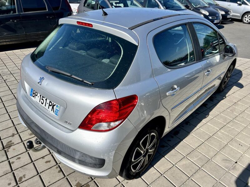 PEUGEOT 207 1.4 HDi 70CH PACK PREMIUM ACTIVE