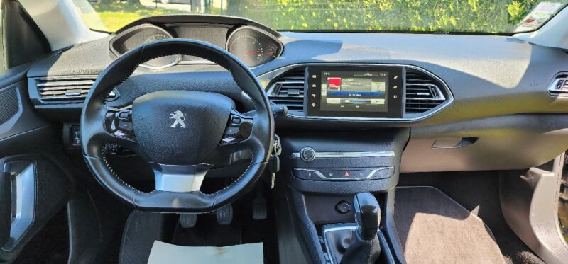 PEUGEOT 308 II 2016 1.6 HDi 100ch STYLE