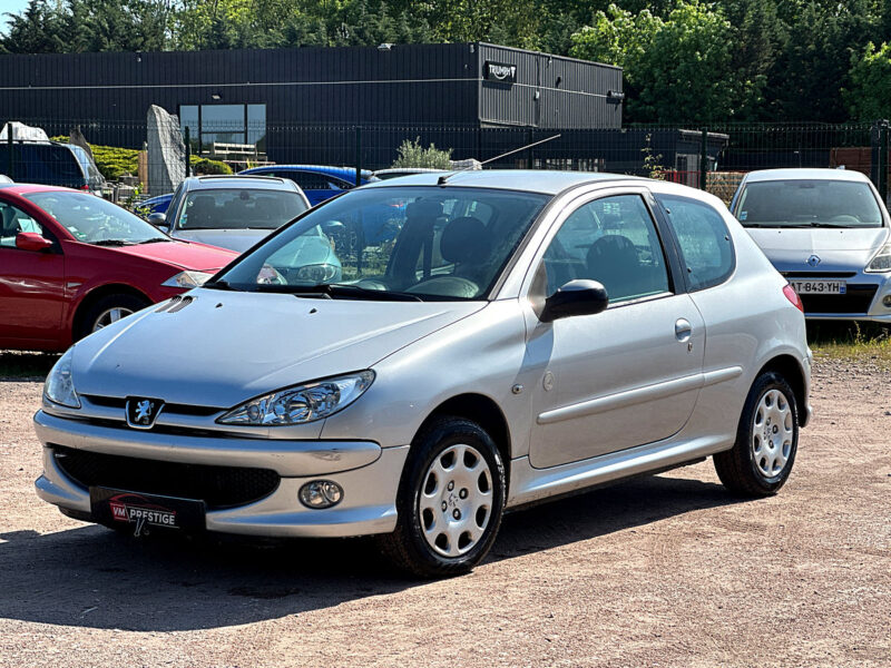 PEUGEOT 206 1,4L HDI 70 CV / Idéal jeune conducteur / Paiement 4X Possible