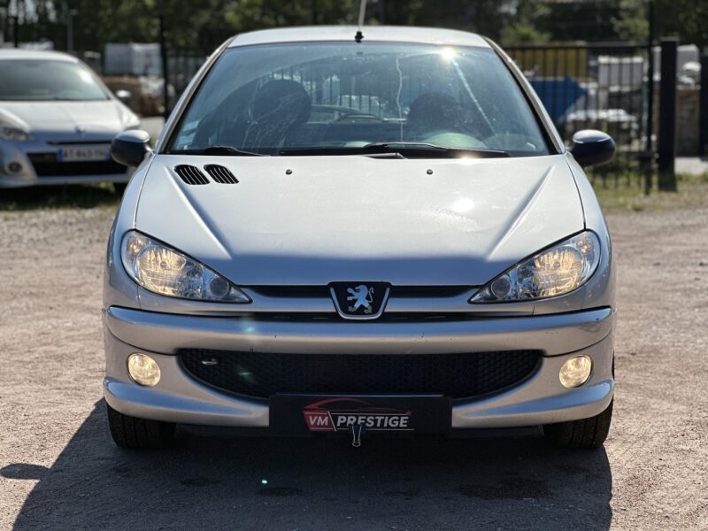 PEUGEOT 206 1,4L HDI 70 CV / Idéal jeune conducteur / Paiement 4X Possible