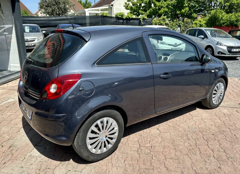 OPEL CORSA D 2008