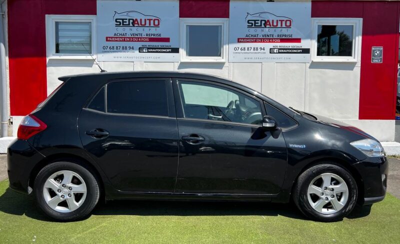 TOYOTA AURIS 2010