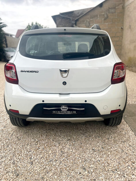 DACIA SANDERO 2015