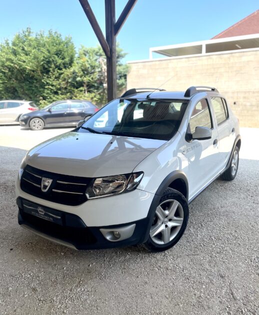 DACIA SANDERO 2015