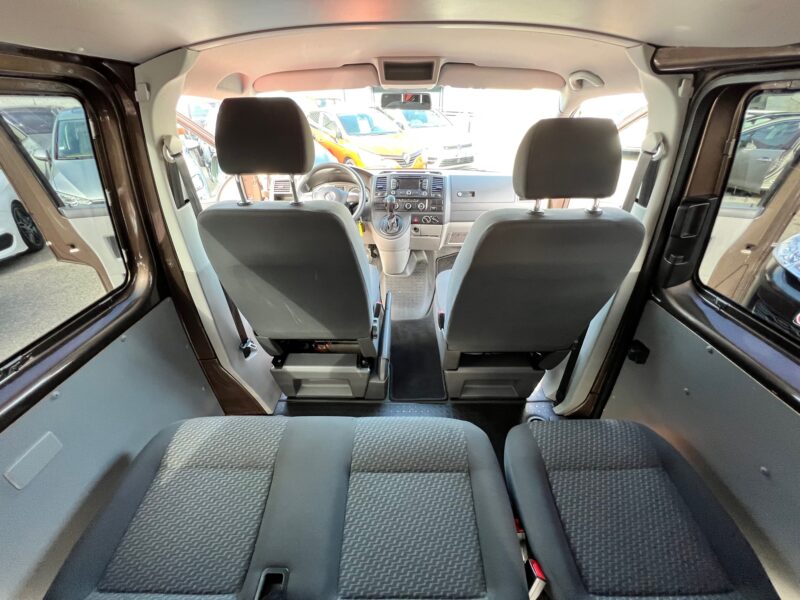 VOLKSWAGEN TRANSPORTER T6 Camionnette 2012