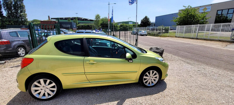 PEUGEOT 207 2006