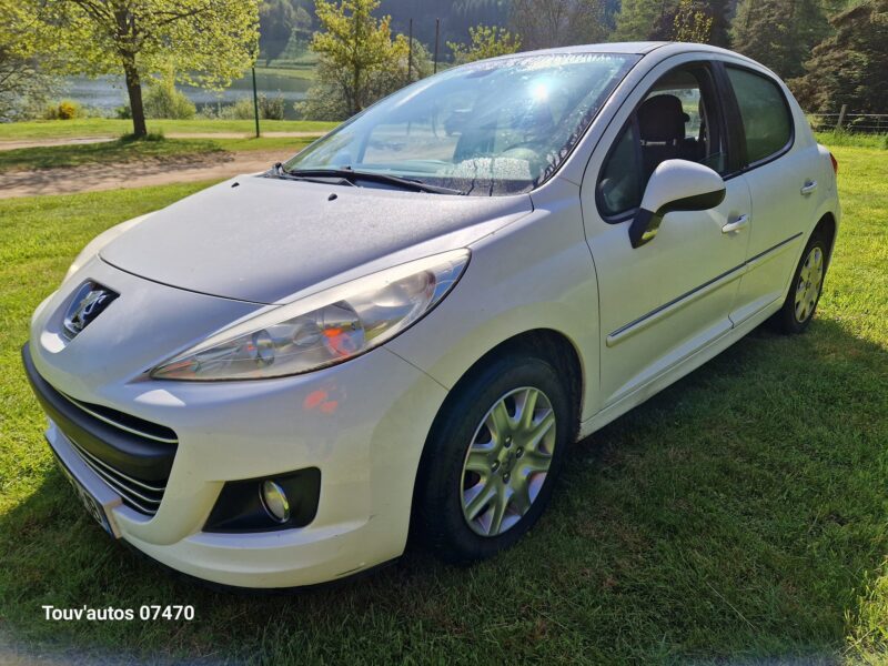 PEUGEOT 207 1.6 HDI 90 