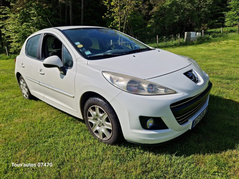 PEUGEOT 207 1.6 HDI 90 