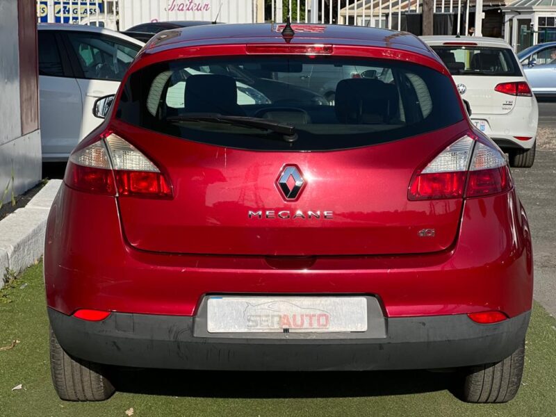 RENAULT MEGANE III  2011