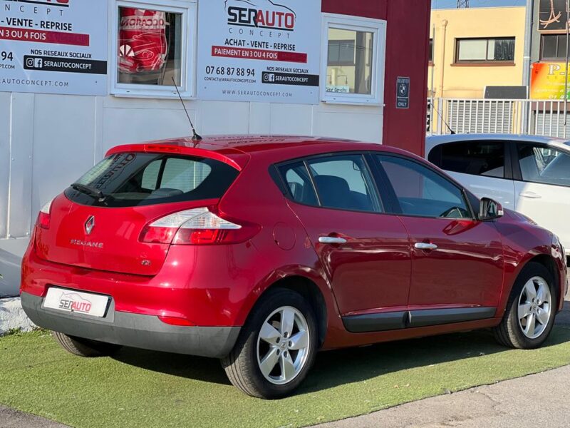 RENAULT MEGANE III  2011