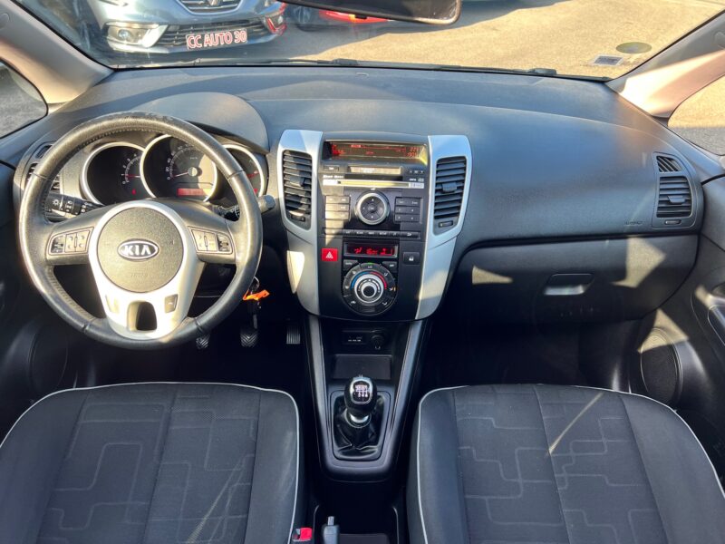 KIA VENGA 2011