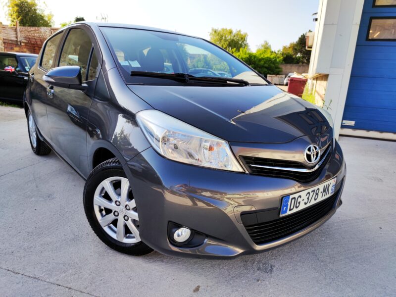 TOYOTA YARIS 2014