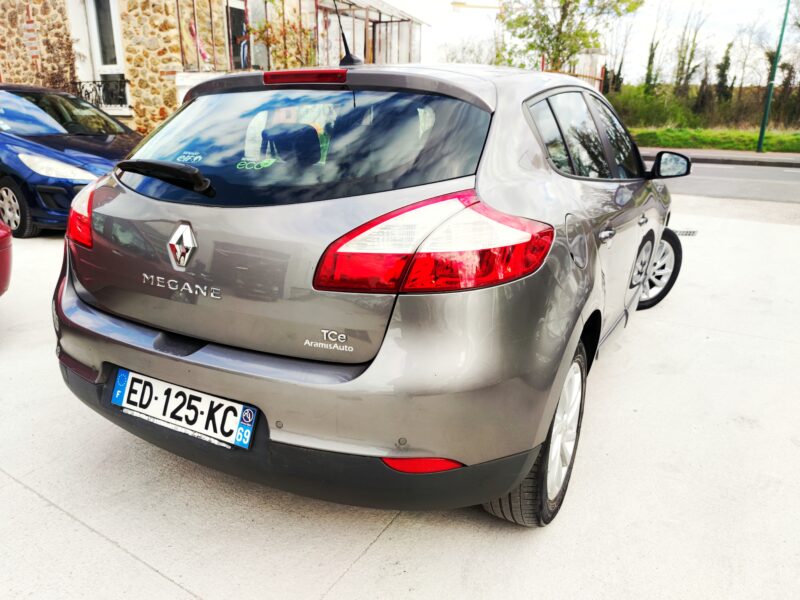 RENAULT MEGANE III 5 portes 2013