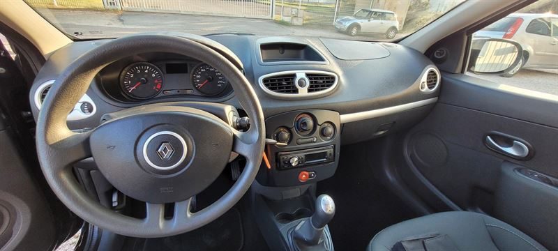 RENAULT CLIO 3 2009