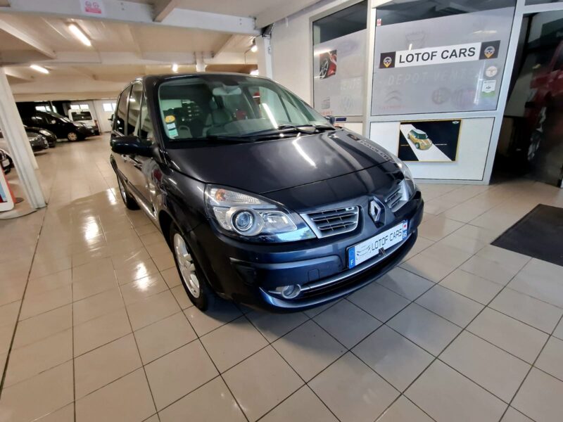 Renault scénic ii 1.9 dci 130 CH Carminat bva toit panoramique