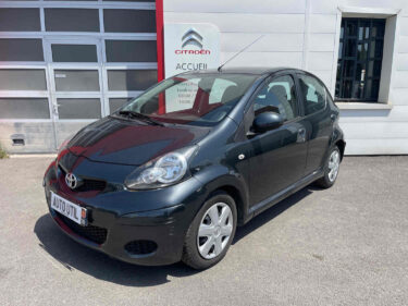 TOYOTA  AYGO 2011