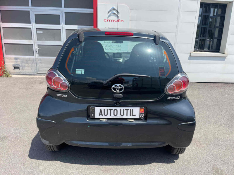 TOYOTA  AYGO 2011