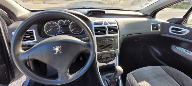 PEUGEOT 307 2001