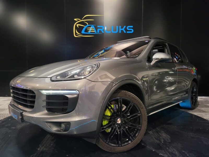 PORSCHE CAYENNE 2015