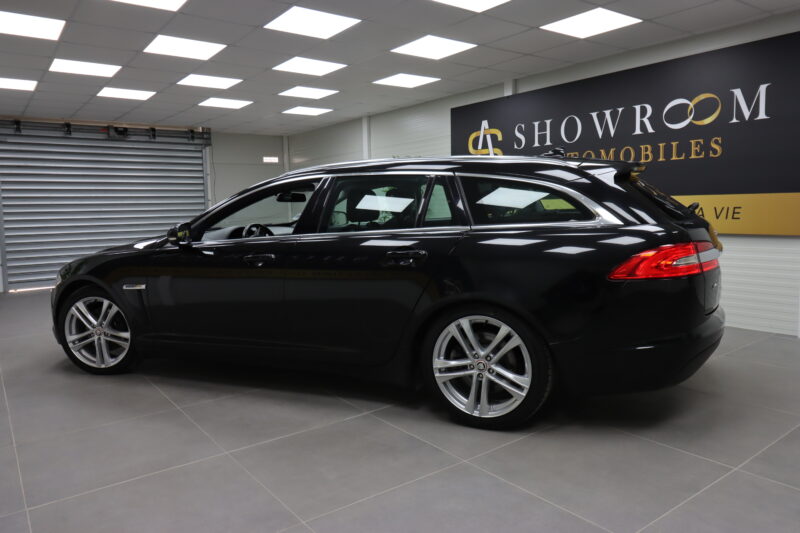 JAGUAR XF I 2009