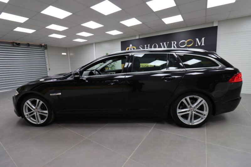 JAGUAR XF I 2009