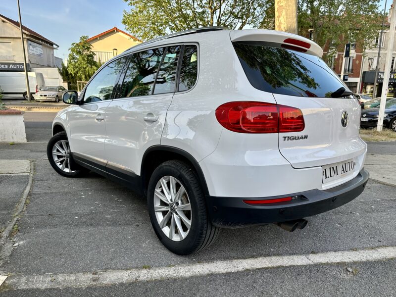 VOLKSWAGEN TIGUAN 2012