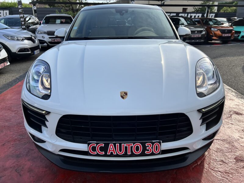 PORSCHE MACAN 2015