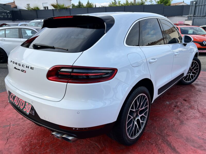 PORSCHE MACAN 2015