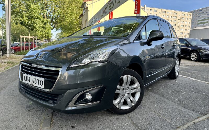 PEUGEOT 5008 2014